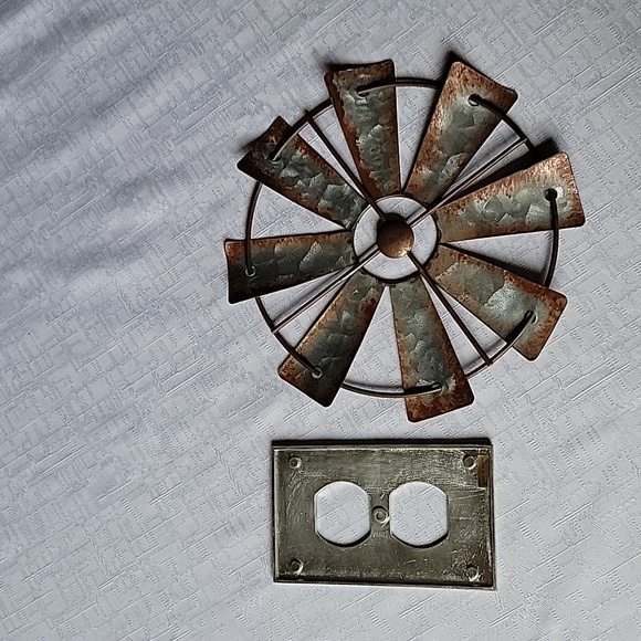 Wall decor - Picture 2 of 2